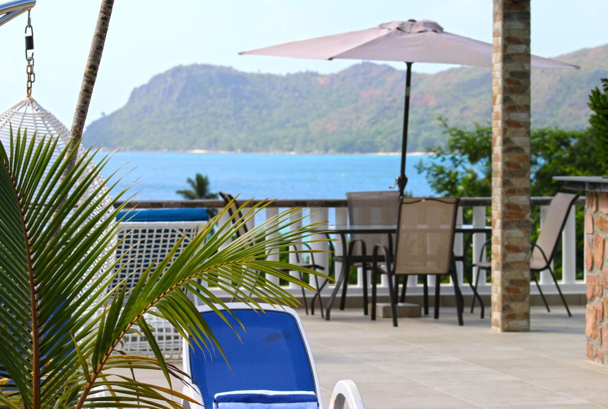 Ocean Blue Bay Anse Volbert Village Exterior foto