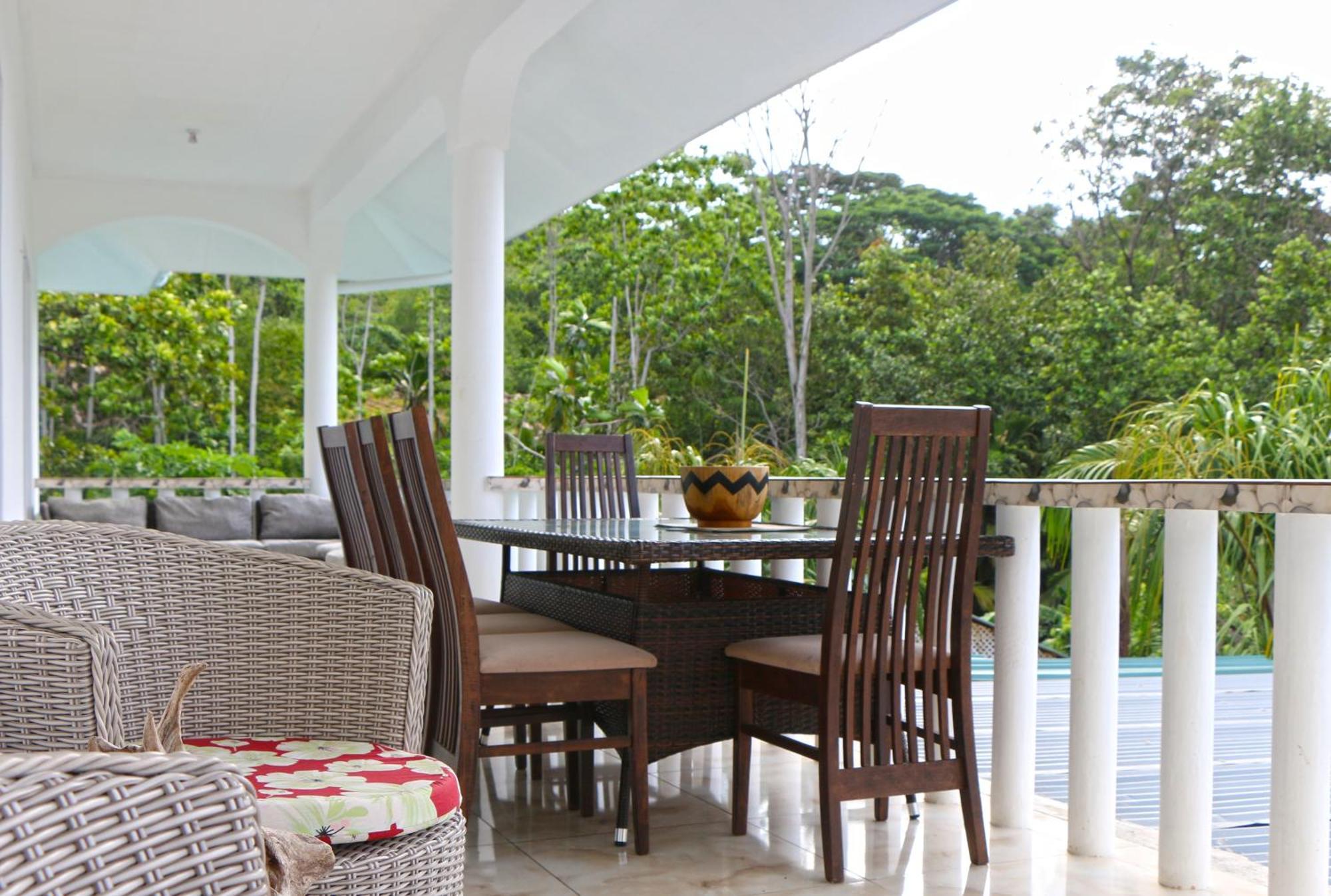 Ocean Blue Bay Anse Volbert Village Exterior foto